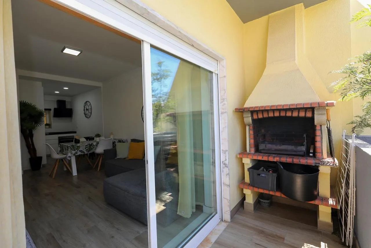 B11 - Beach Way Apartment Lagos